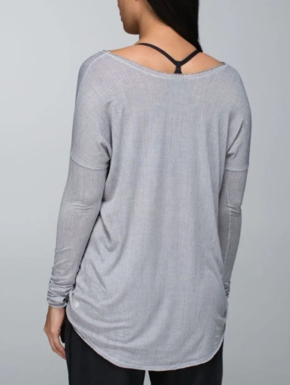 Lululemon Flip Your Dog Long  Light Gray Ribbed V-Neck Long Sleeve Top Size 4